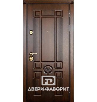 металлическая дверь в загородный дом с двух сторон отделана виноритом