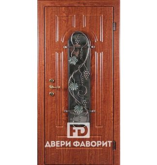 Дверь уличная с ковкой виноградная лоза